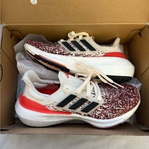 Adidas Ultraboost US Women’s size 6 Men’s Size 5